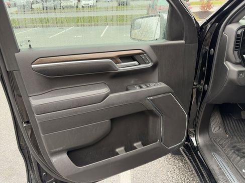 Used 2023 Chevrolet Silverado 1500 LT image 10