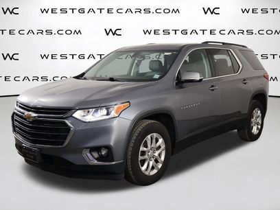 Used 2021 Chevrolet Traverse LT