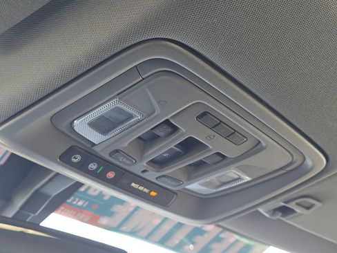 Used 2020 Chevrolet Silverado 2500 LTZ w/ LTZ Plus Package image 34