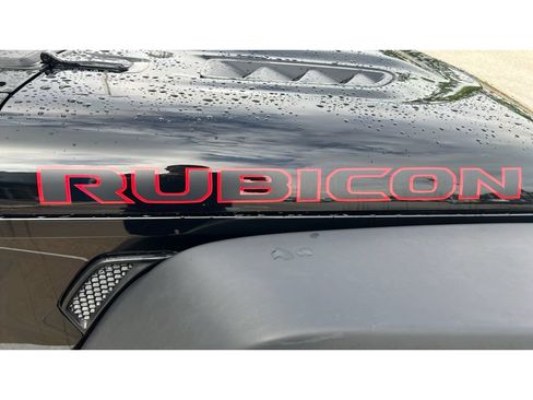 Used 2025 Jeep Wrangler Unlimited Rubicon AWD/4WD image 15