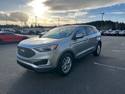 Used 2024 Ford Edge SEL image 7