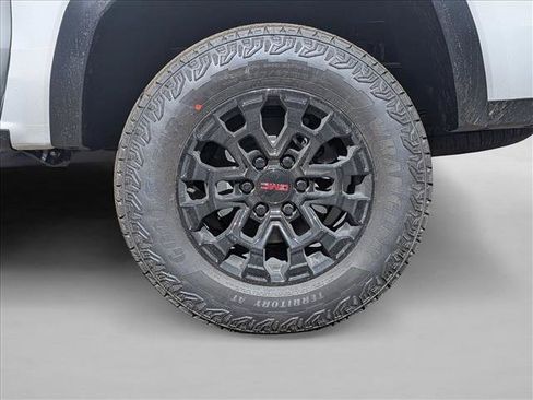 New 2026 GMC Canyon Elevation w/ Convenience Package AWD/4WD image 10
