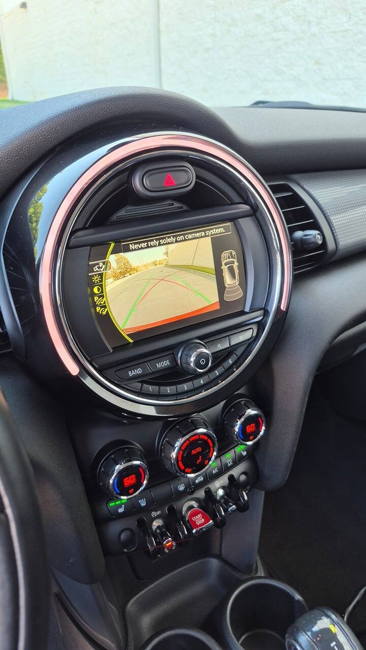Used 2018 MINI Cooper 2-Door Hardtop FWD image 37