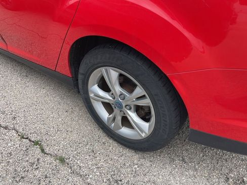 Used 2012 Ford Focus SE FWD image 3