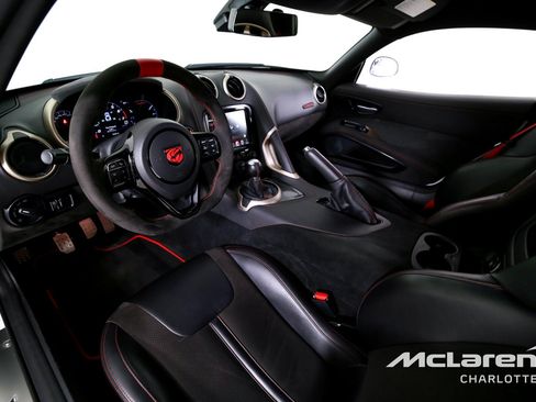 Used 2017 Dodge Viper ACR w/ Extreme Aero Package RWD image 12