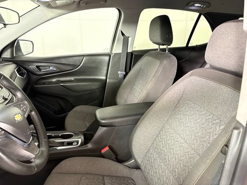 Used 2024 Chevrolet Equinox LT FWD image 18