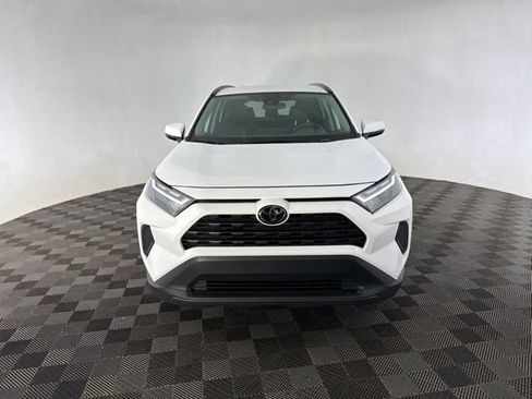 Used 2025 Toyota RAV4 XLE AWD/4WD image 3