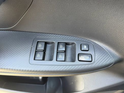 Used 2022 Mitsubishi Eclipse Cross AWD image 33