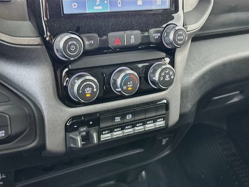 New 2026 RAM 2500 Tradesman AWD/4WD image 15
