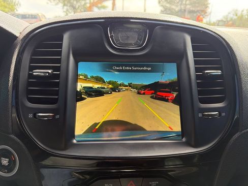 Used 2020 Chrysler 300 S AWD/4WD image 11