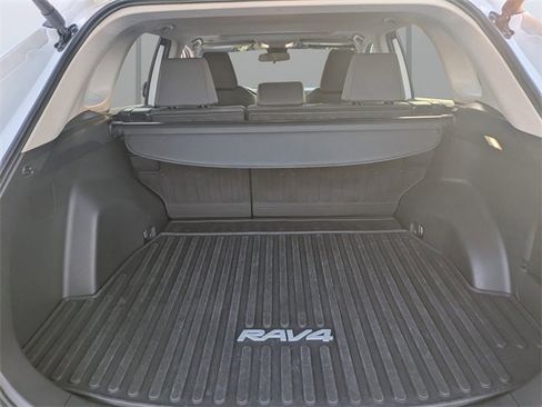 Used 2025 Toyota RAV4 XLE image 12