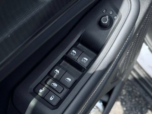 Used 2023 Jeep Grand Cherokee L Laredo AWD/4WD image 15