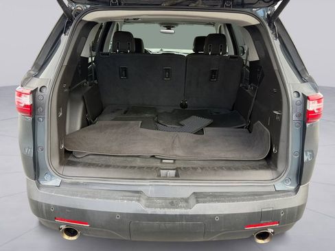 Used 2018 Chevrolet Traverse LT image 19