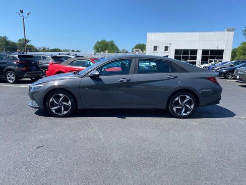 Certified 2023 Hyundai Elantra SEL w/ Convenience Package FWD image 7