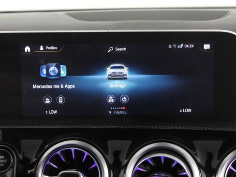 Used 2020 Mercedes-Benz CLA 35 AMG 4MATIC image 6