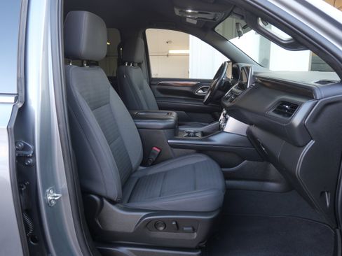 Used 2022 GMC Yukon XL SLE image 17