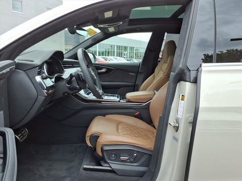 Certified 2023 Audi SQ8 Prestige w/ Prestige Package AWD/4WD image 11