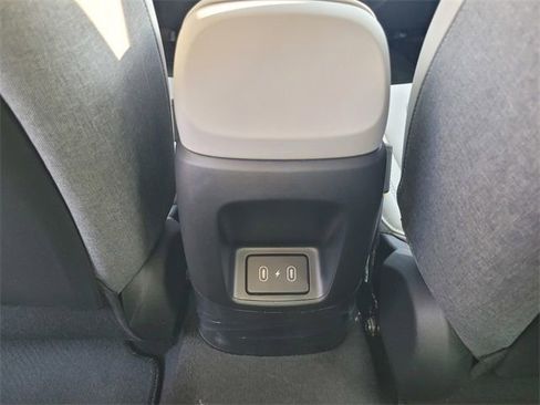 New 2026 Hyundai Elantra Limited FWD image 19