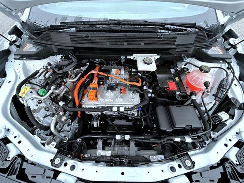 New 2026 Chevrolet Equinox EV LT image 24