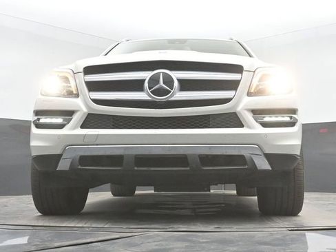 Used 2015 Mercedes-Benz GL 450 4MATIC image 28