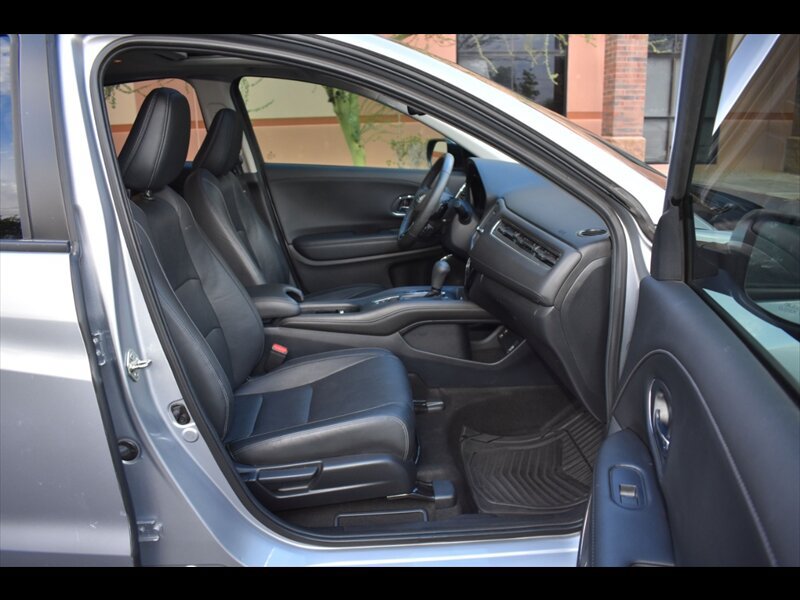Used 2020 Honda HR-V EX-L image 34