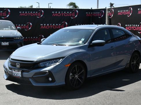 Used 2021 Honda Civic Sport Touring image 3