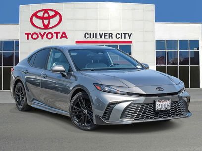 Used 2025 Toyota Camry SE w/ Convenience Package