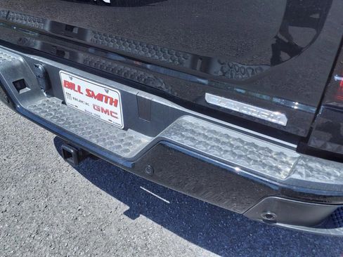 New 2025 GMC Canyon Elevation w/ Convenience Package image 12