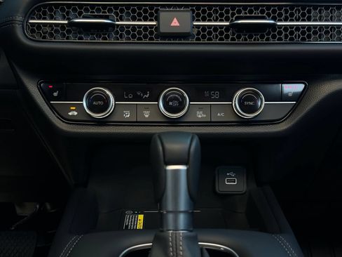 Certified 2025 Honda HR-V EX-L image 21