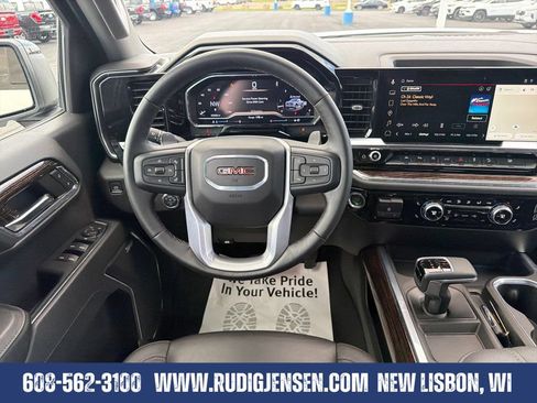 Used 2024 GMC Sierra 1500 Elevation w/ Elevation Premium Package AWD/4WD image 13