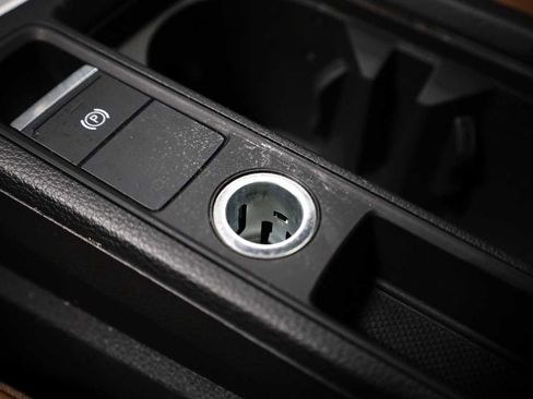 Used 2023 Audi Q3 2.0T Premium w/ Convenience Package image 32