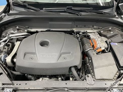 Used 2022 Volvo XC60 T8 Inscription w/ Advanced Package image 37