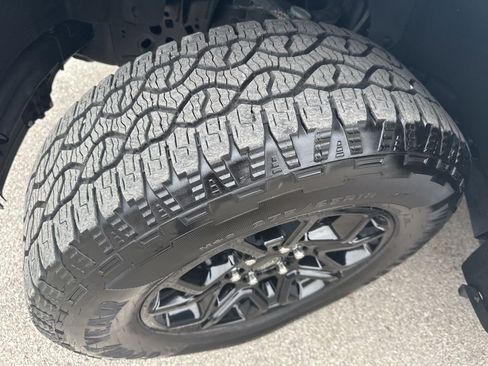 Used 2024 Ford F150 XLT w/ Equipment Group 302A MID image 38