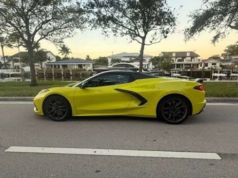 Used 2023 Chevrolet Corvette Stingray Convertible w/ Z51 Performance Package image 7