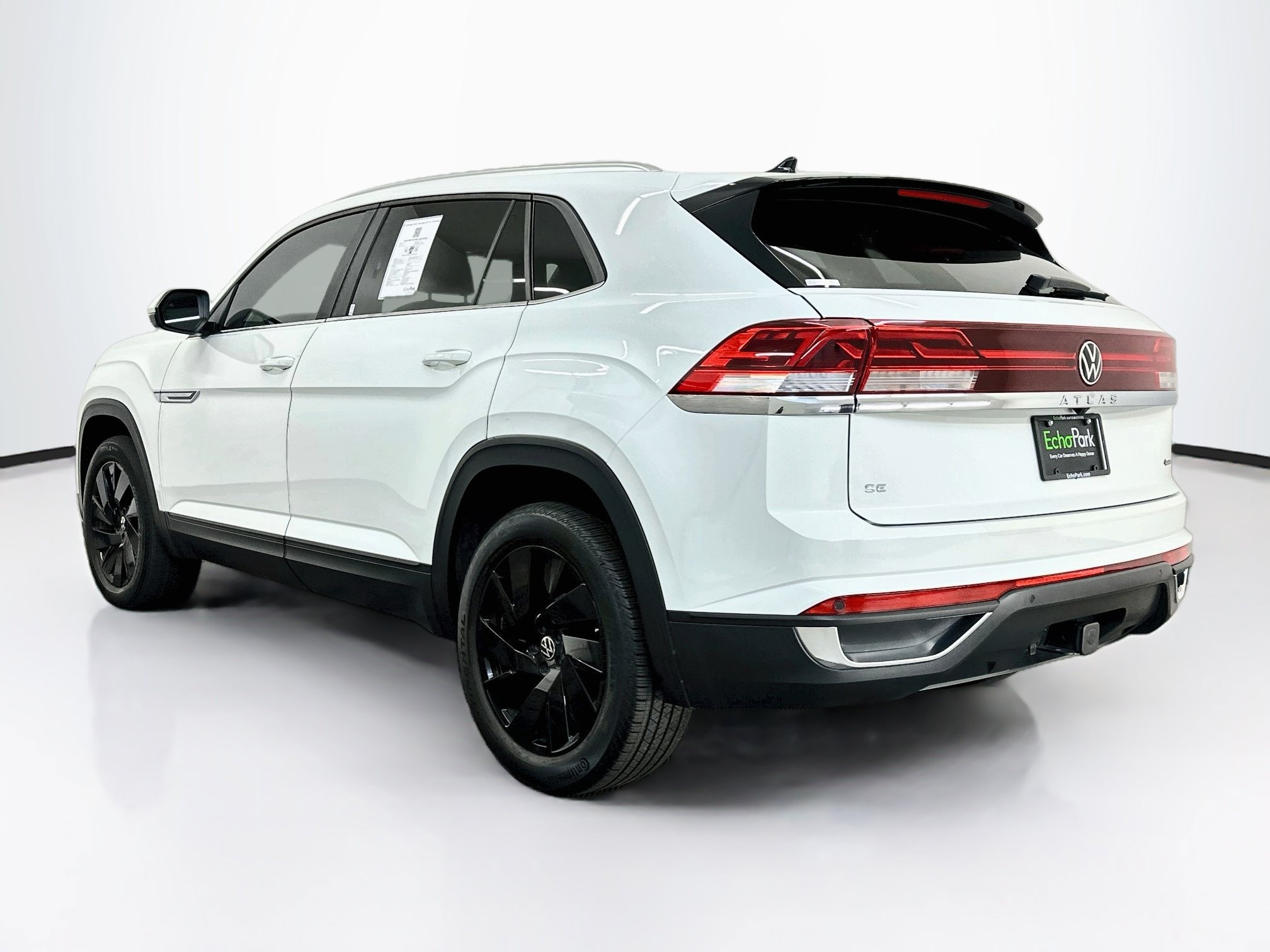 Used 2024 Volkswagen Atlas Cross Sport SE w/ Panoramic Sunroof Package AWD/4WD image 5
