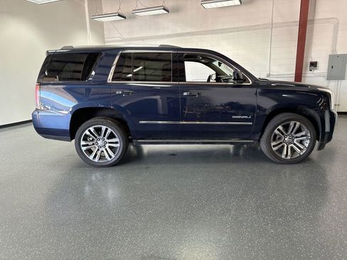 Used 2019 GMC Yukon Denali w/ Denali Ultimate Package image 3