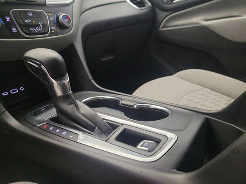 Used 2024 Chevrolet Equinox LS image 26
