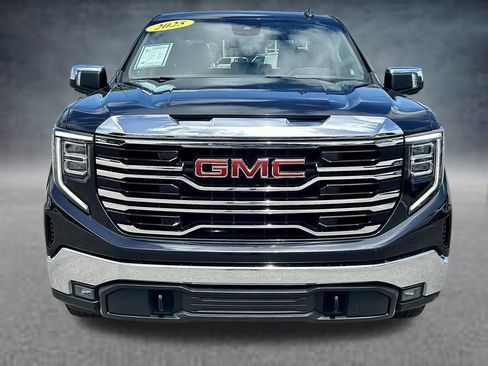 Used 2025 GMC Sierra 1500 SLT RWD image 2
