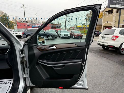 Used 2014 Mercedes-Benz GL 450 4MATIC image 55