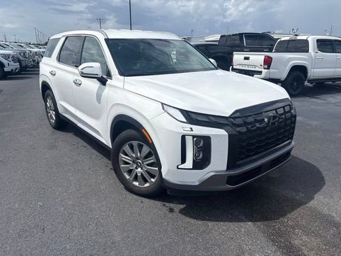 Used 2024 Hyundai Palisade SEL FWD image 3