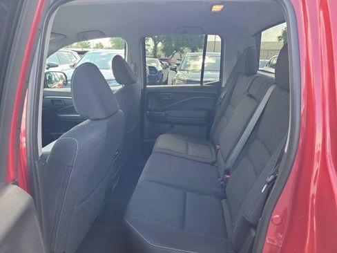 Used 2025 Honda Ridgeline Sport image 12