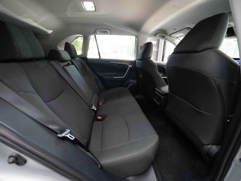 Used 2025 Toyota RAV4 LE AWD/4WD image 25
