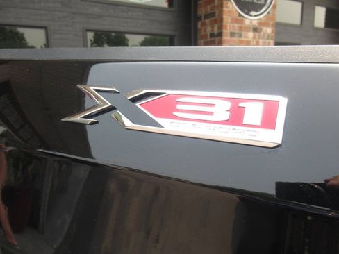 Used 2025 GMC Sierra 1500 Elevation w/ Preferred Package AWD/4WD image 12