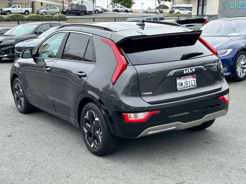 Used 2024 Kia Niro Wind FWD image 7