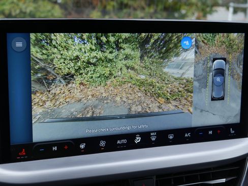 Certified 2024 Ford Escape Platinum image 11