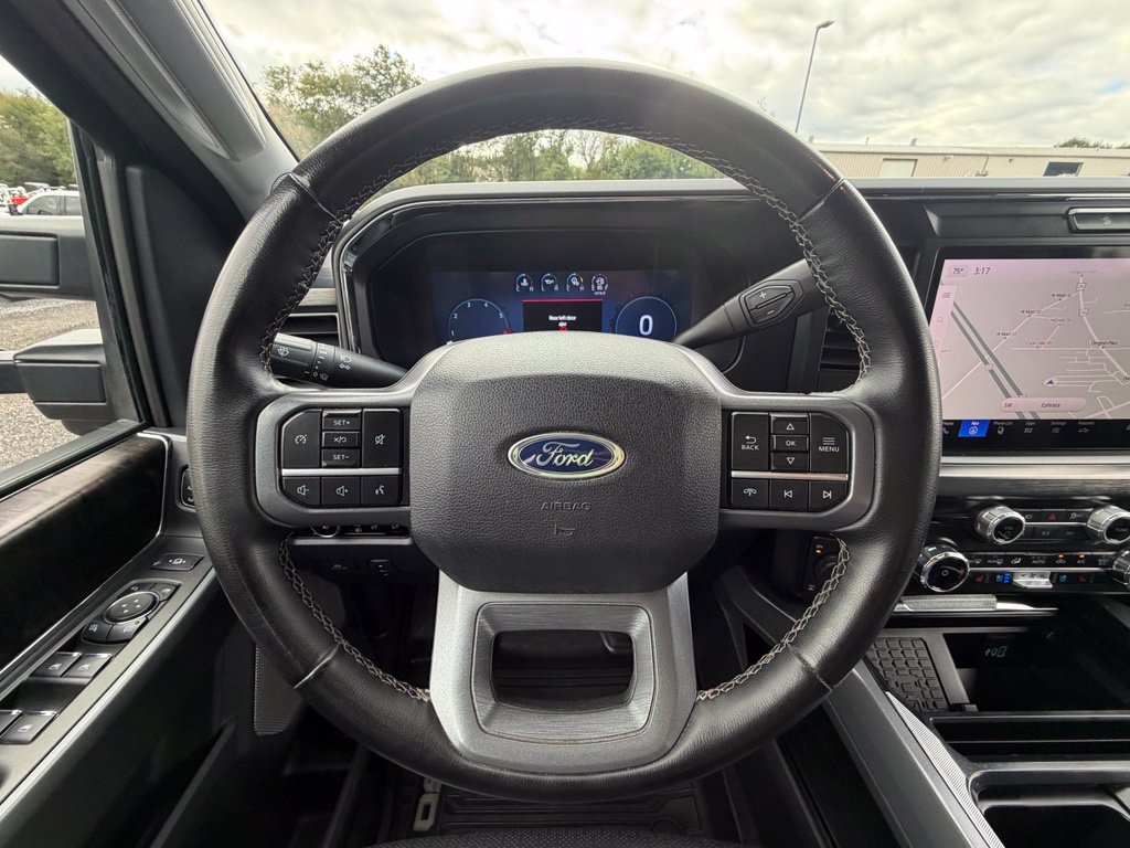 Used 2025 Ford F250 Lariat w/ Black Appearance Package AWD/4WD image 9