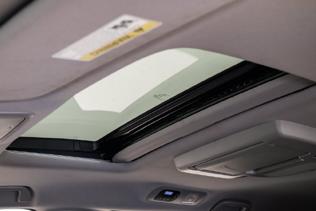 Used 2023 Honda Odyssey Touring image 12