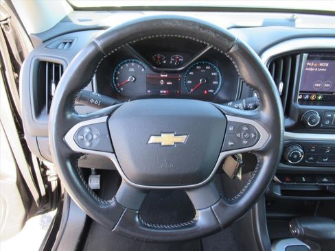 Used 2020 Chevrolet Colorado LT w/ LT Convenience Package image 19