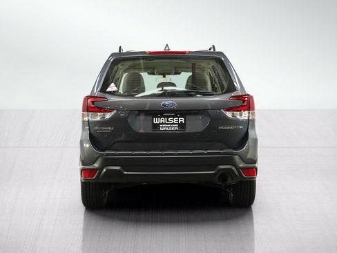 Used 2023 Subaru Forester AWD/4WD image 4