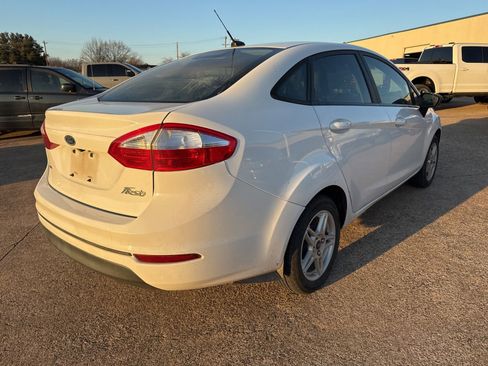 Used 2019 Ford Fiesta SE image 7